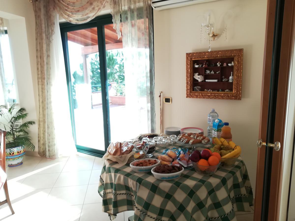 Bed and Breakfast La Collina Капо-д'Орландо Екстер'єр фото